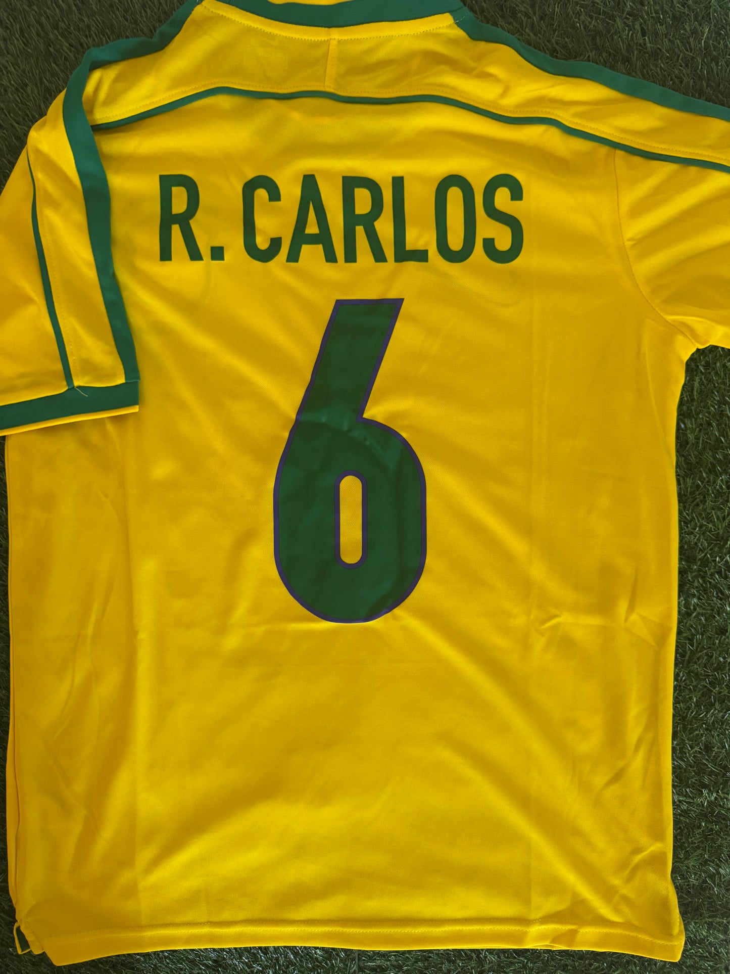 Roberto Carlos Brasil retro jersey