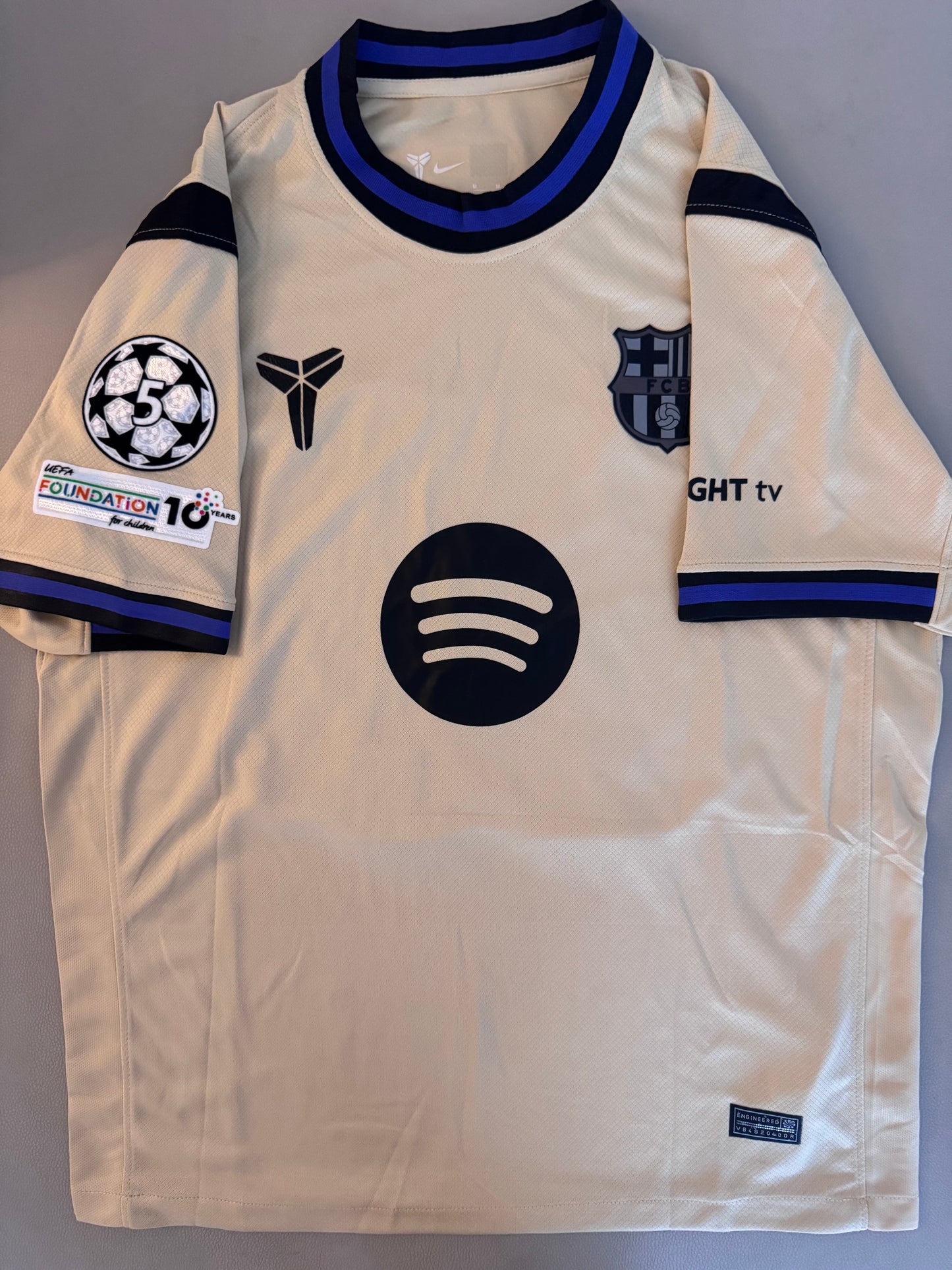 Lamine yamal away (Kobe) jersey
