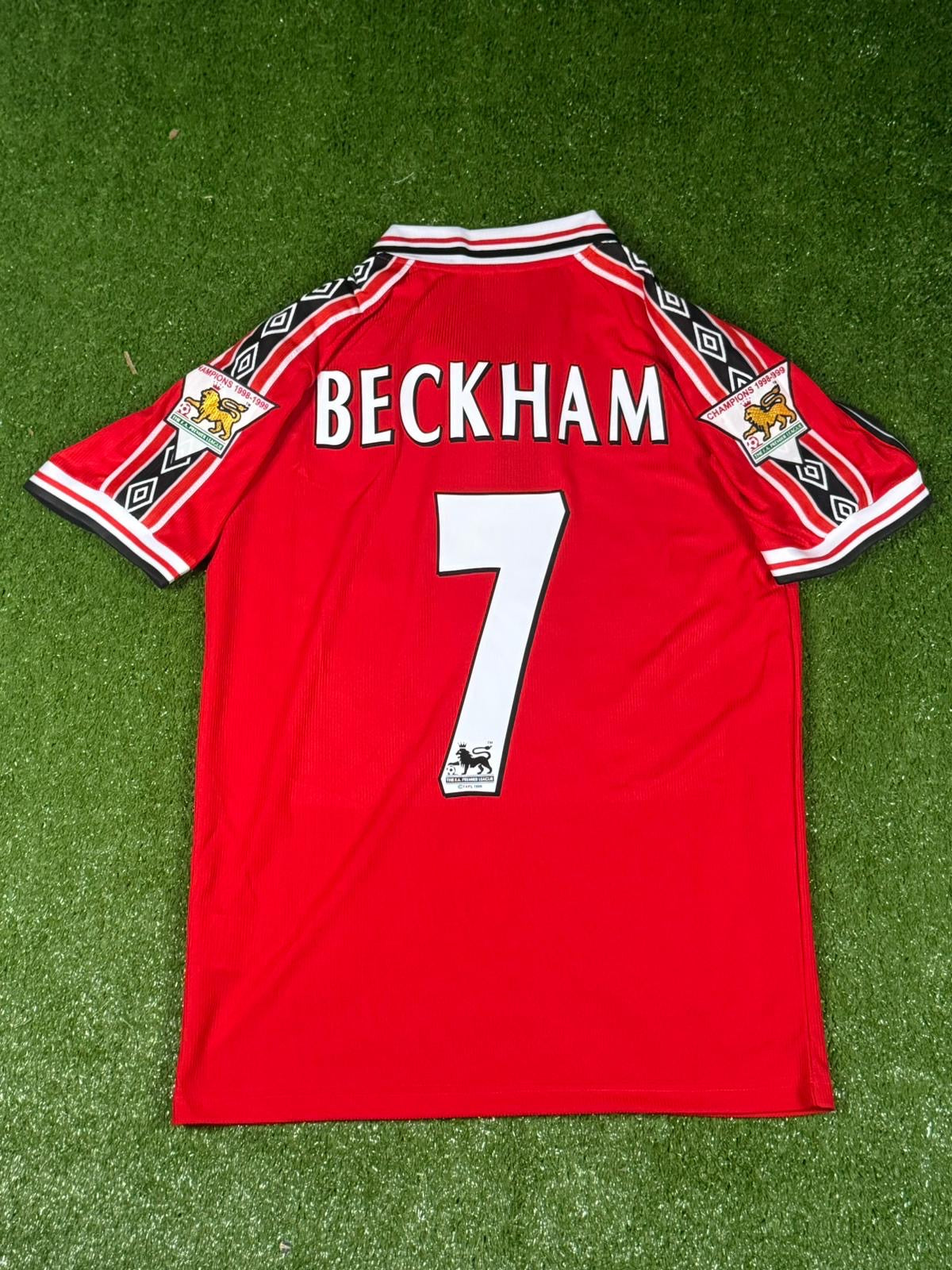 Beckham Manchester United retro jersey