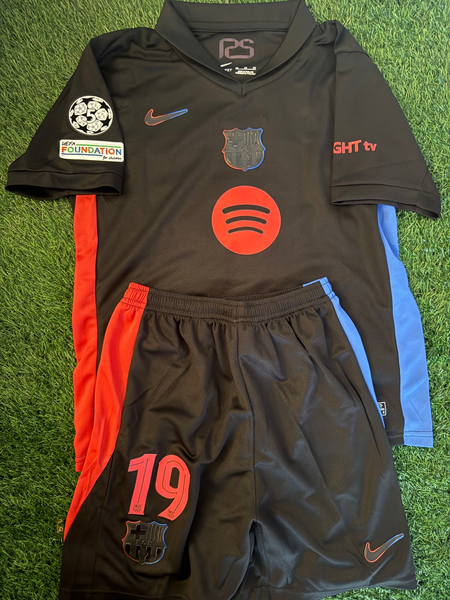 Lamine yamal Barcelona Jersey kid set