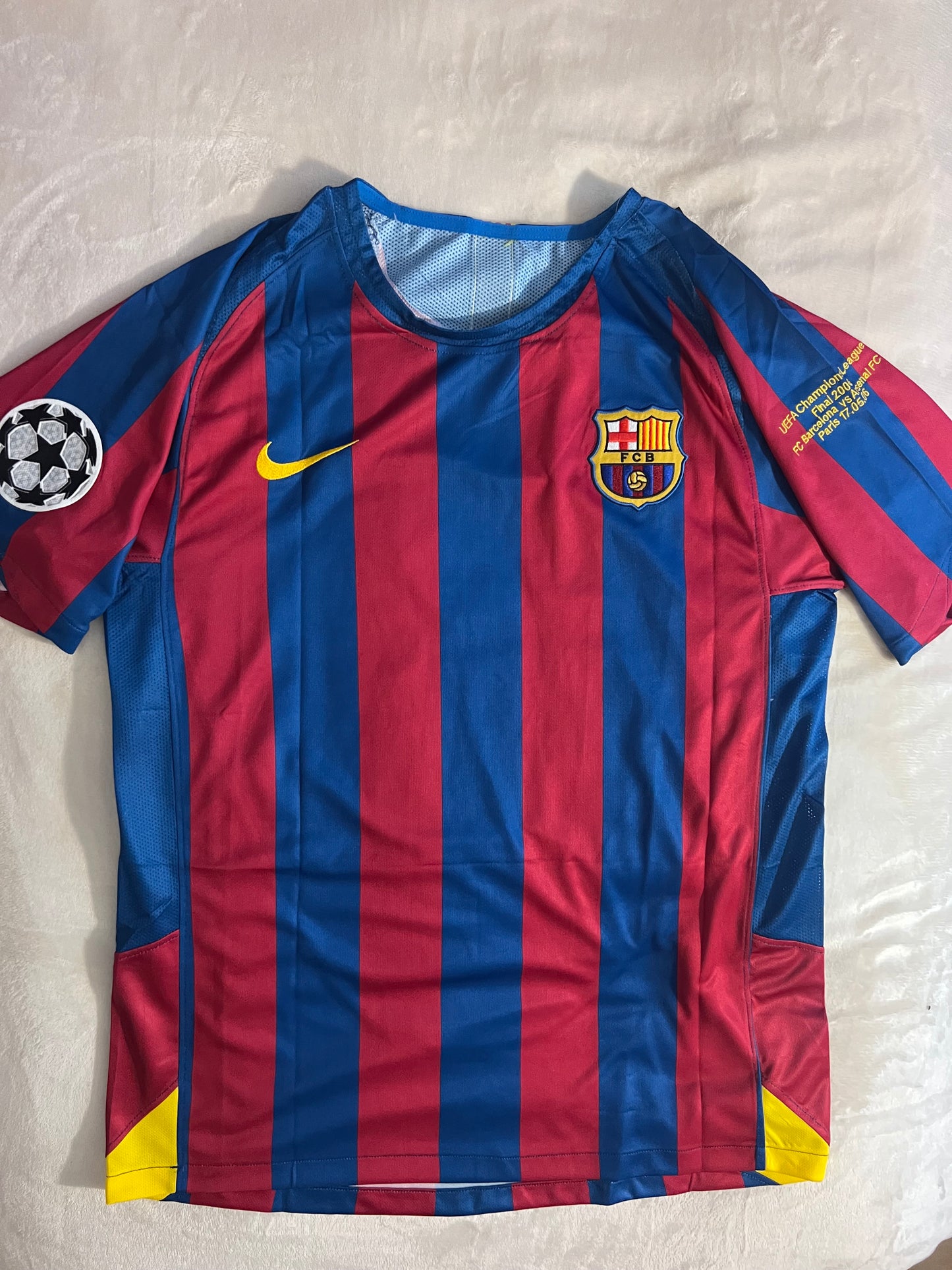 Ronaldinho Barcelona retro jersey
