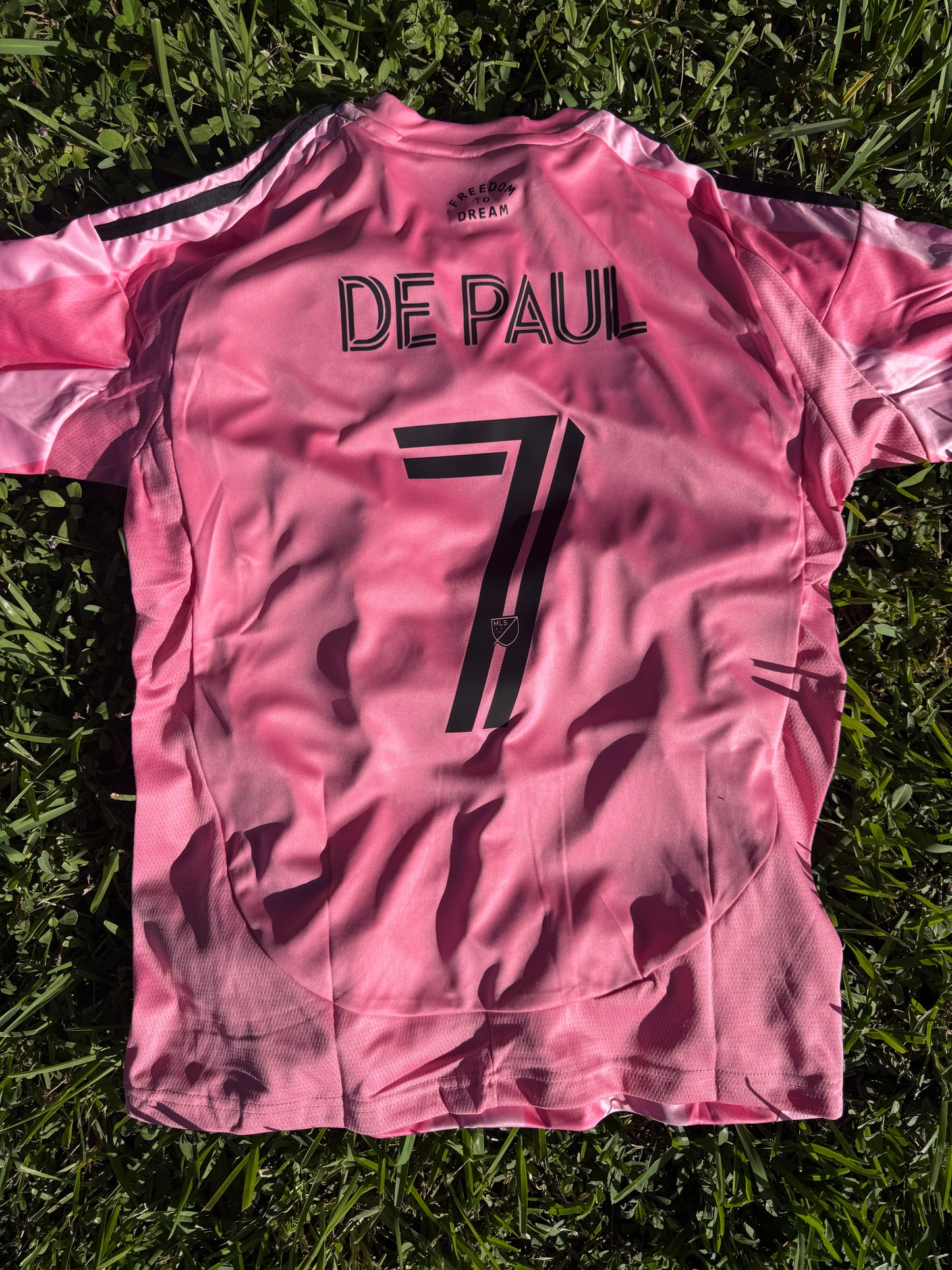 De Paul inter Miami jersey