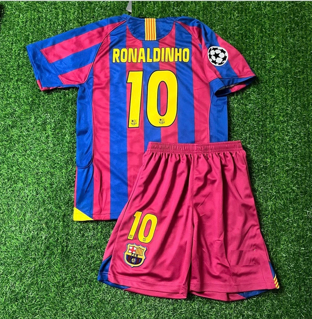 Ronaldinho Barcelona retro jersey 06
