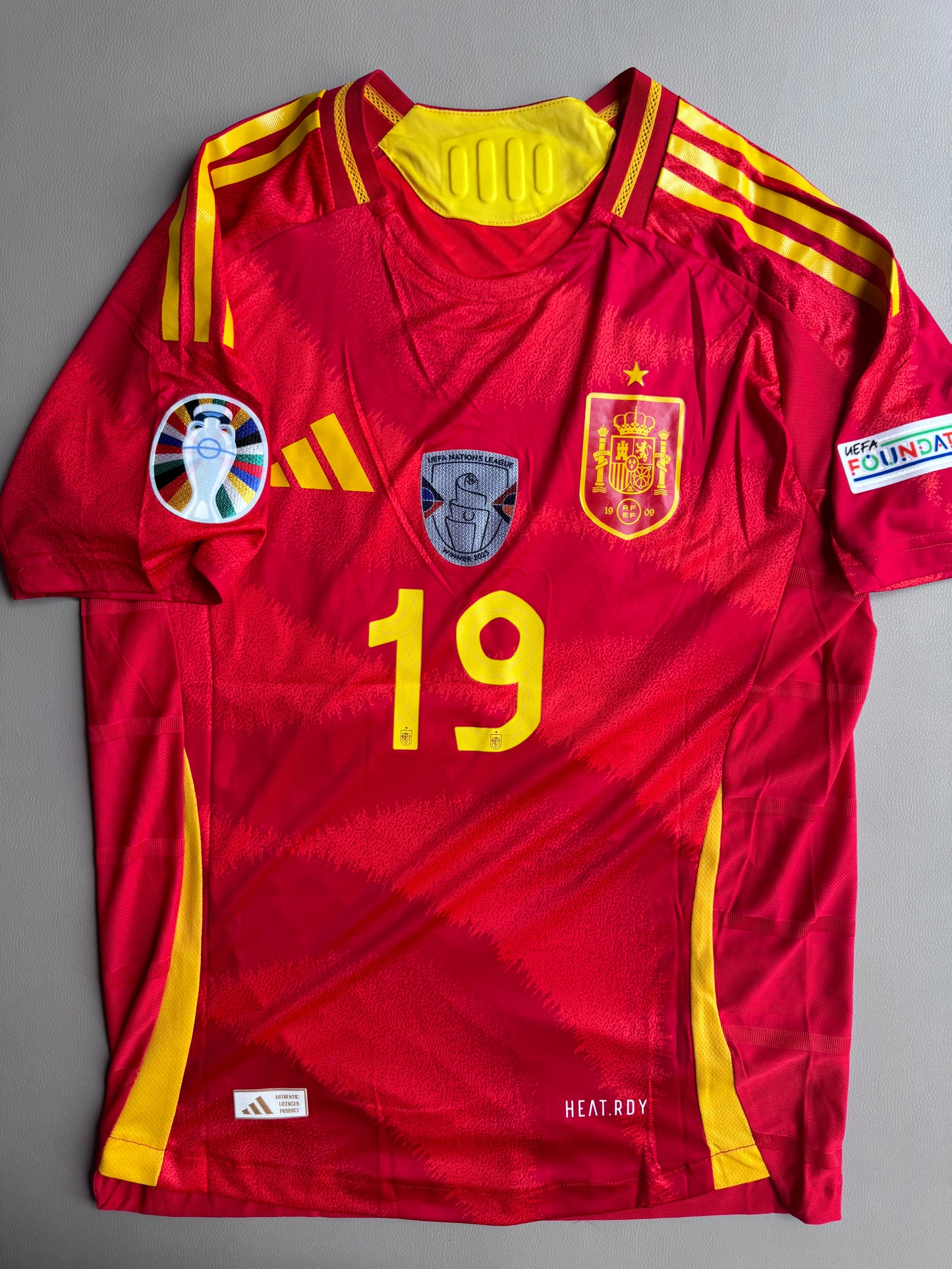 Lamine yamal Spain player version jersey