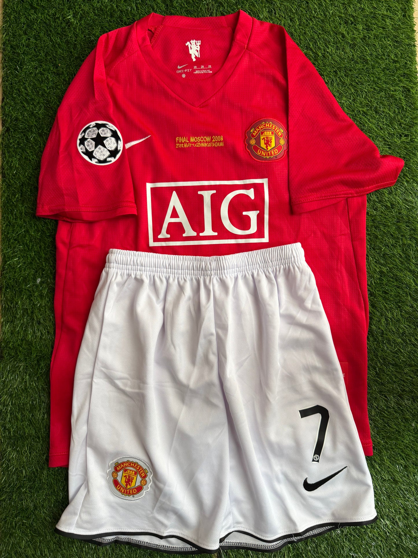 Ronaldo Man U retro jersey kids set