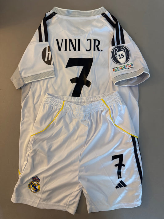 Vini jr Real Madrid kid set