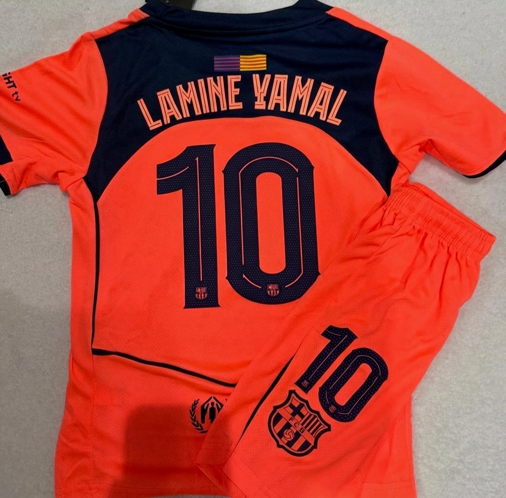 Lamine Yamal Barcelona jersey kids set